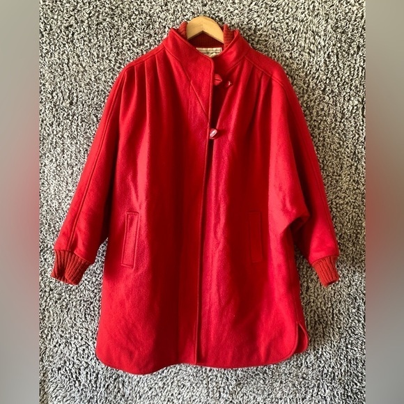 Maggie T Womens Coat Size M Red Wool Boucle Swing High Neck Long Sleeve - Picture 4 of 8